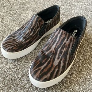 Michael Kors Women’s slip on animal print sneakers shoes